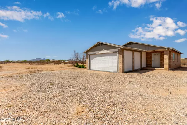 Marana, AZ 85653,9683 N Running Back Way