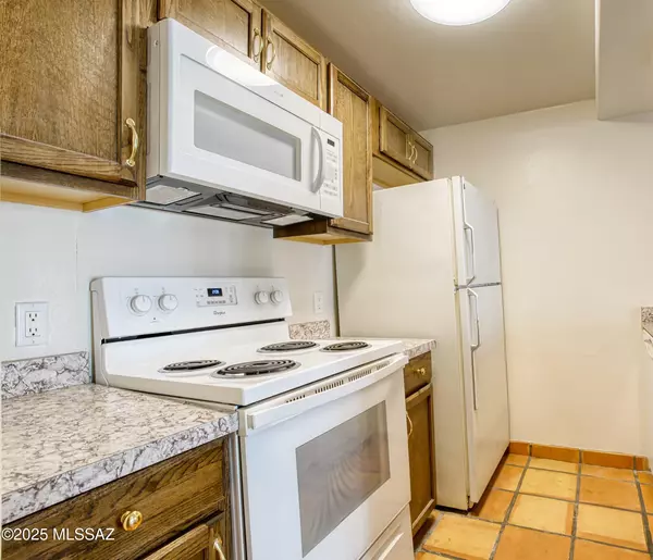 Tucson, AZ 85712,1600 N Wilmot Road #UNIT 327