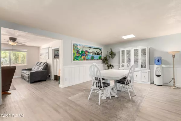 Green Valley, AZ 85614,1232 N La Canoa