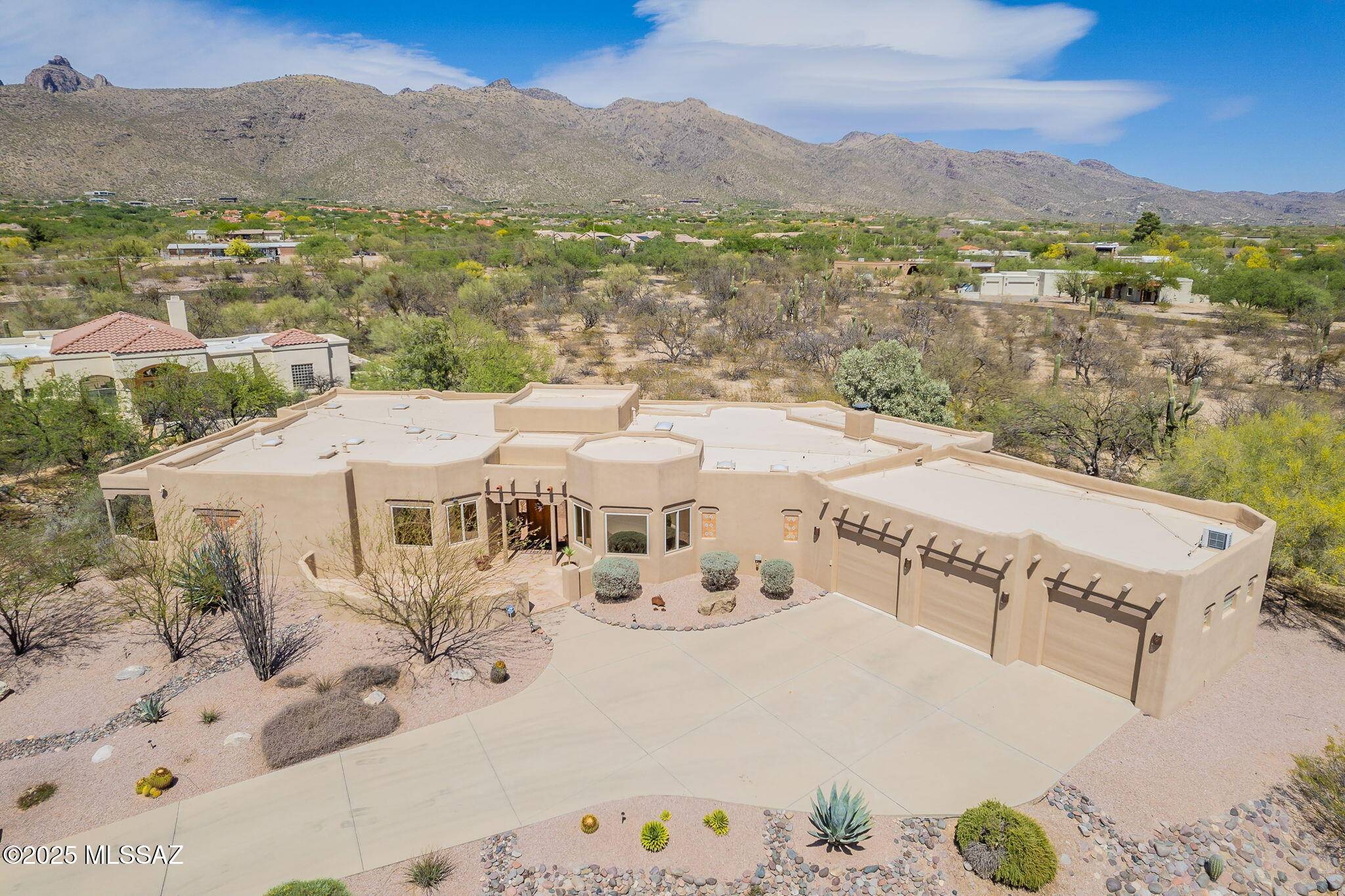 9840 E Vermillion Place, Tucson, AZ 85749