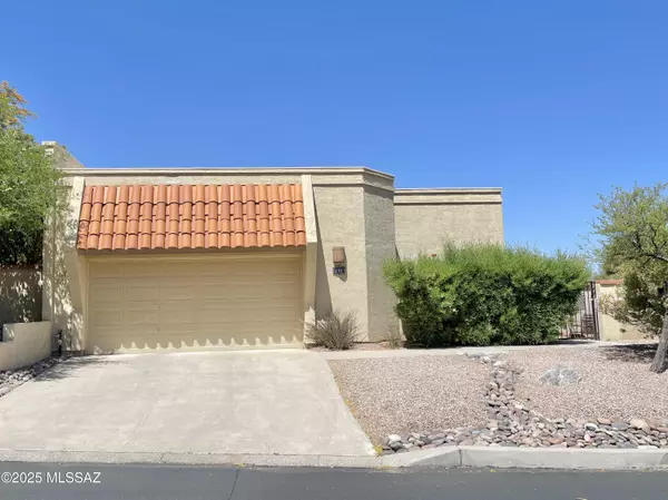 Oro Valley, AZ 85704,791 Camino Corrida