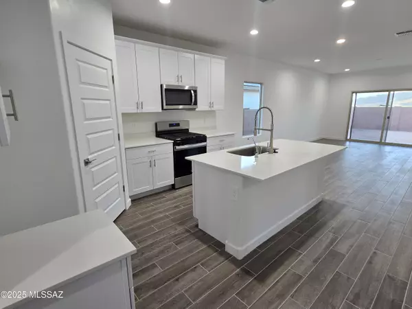 Vail, AZ 85641,13987 E Crotalus WayE