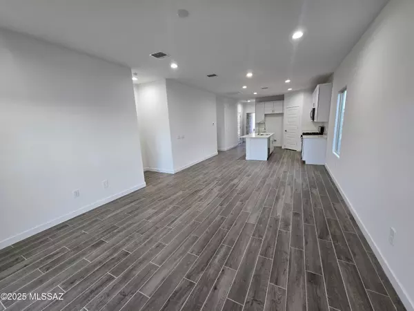 Vail, AZ 85641,13987 E Crotalus WayE