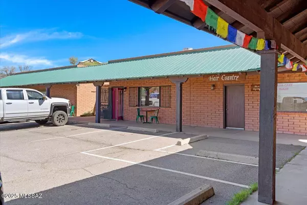 Oracle, AZ 85623,399 E American Avenue