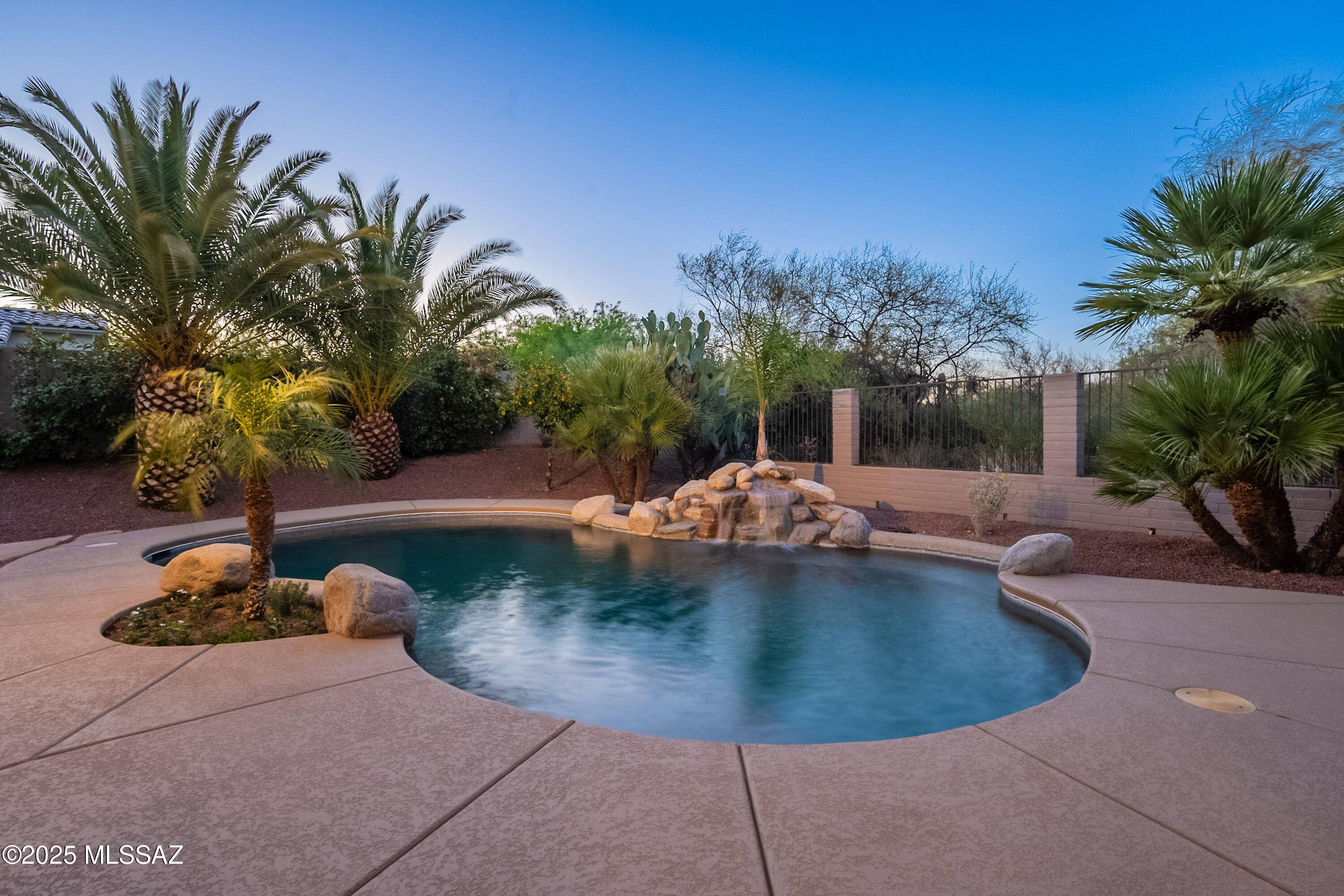 829 E Hickman Drive, Oro Valley, AZ 85737