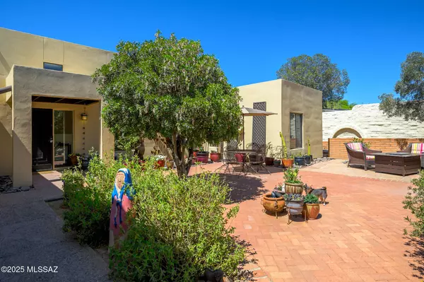 Green Valley, AZ 85614,36 W Calle Martina