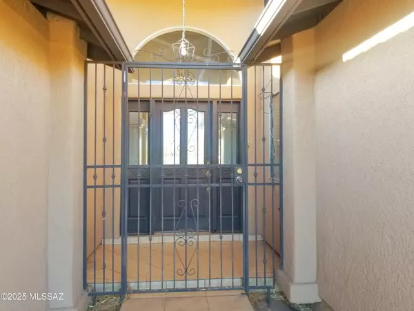 Rio Rico, AZ 85648,900 Paseo Comanche