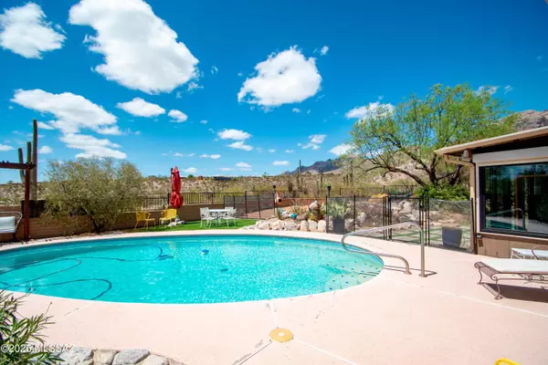6727 N Quartzite Canyon Place, Tucson, AZ 85718