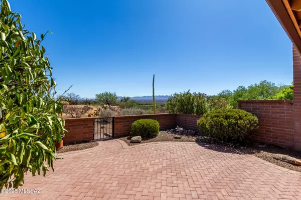 Green Valley, AZ 85622,1272 W Camino Del Pato