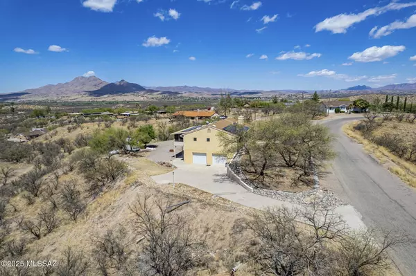 Rio Rico, AZ 85648,1033 Circulo Golondrina