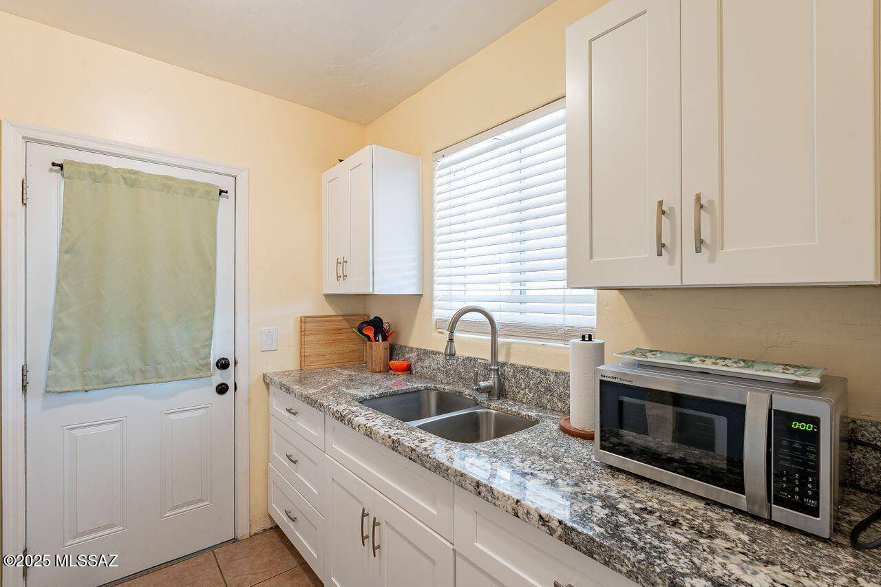 Tucson, AZ 85713,3250 E 24th Street