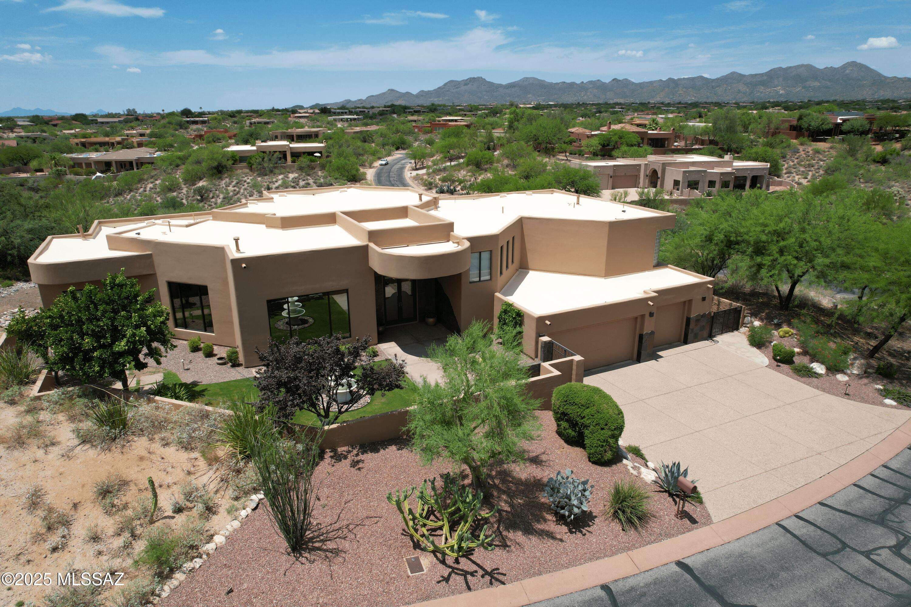 12137 N Solitude Ridge Place, Tucson, AZ 85755