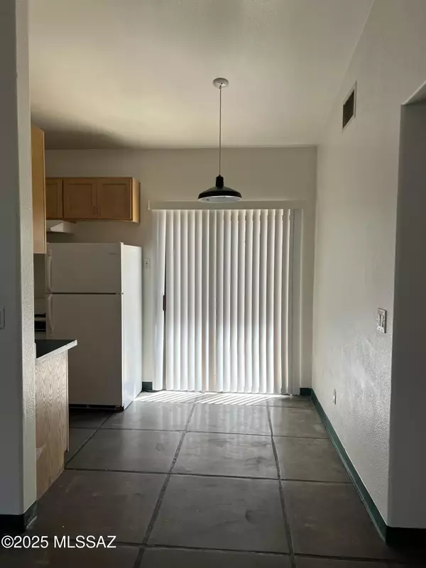 Tucson, AZ 85705,620 E Lester Street