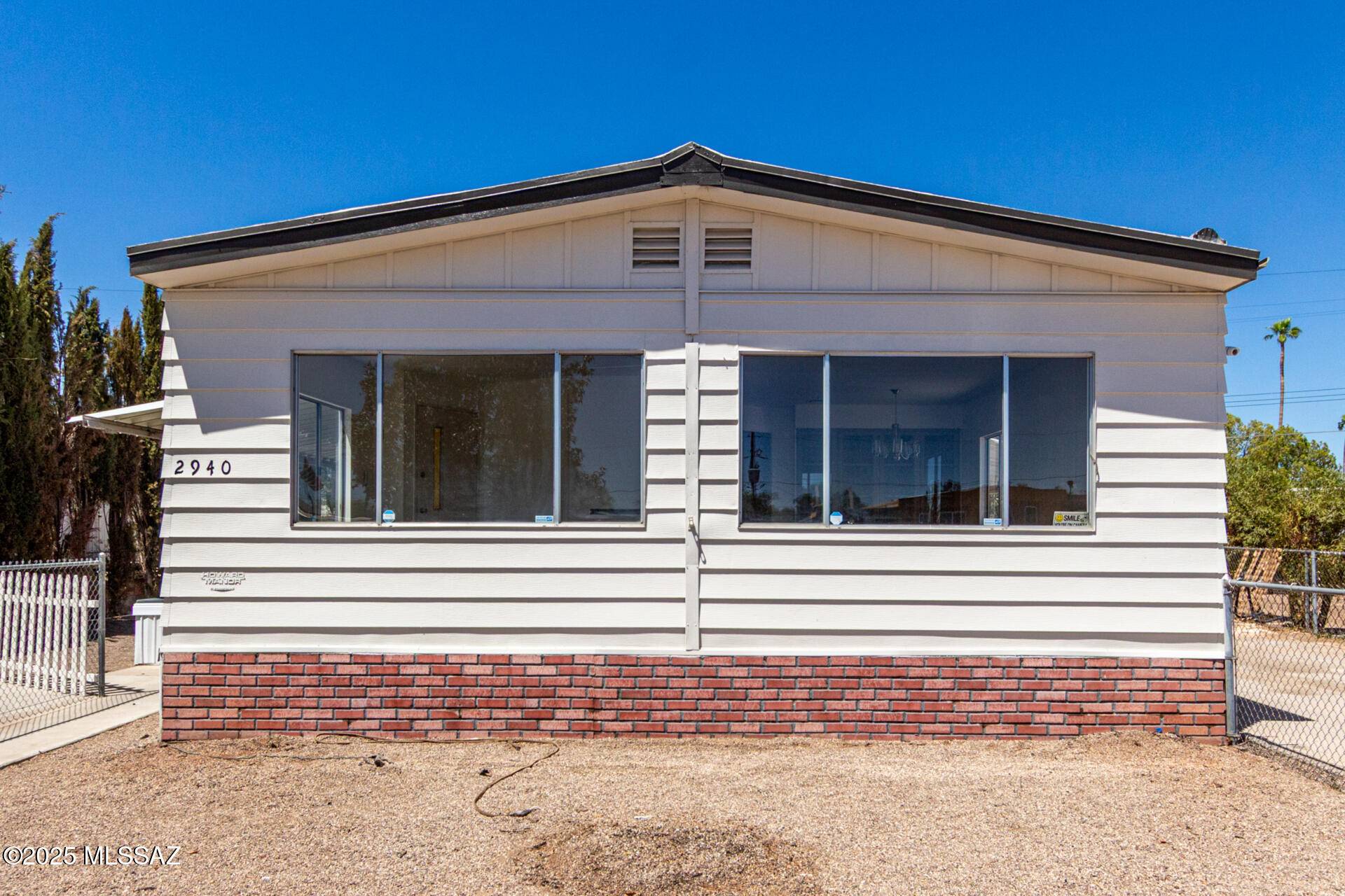 2940 W Sahara Street, Tucson, AZ 85705