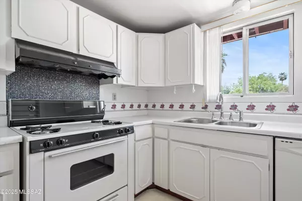 Tucson, AZ 85705,1251 W Smoot Place