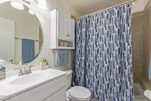 Tucson, AZ 85719,1810 E Blacklidge Drive #APT 827