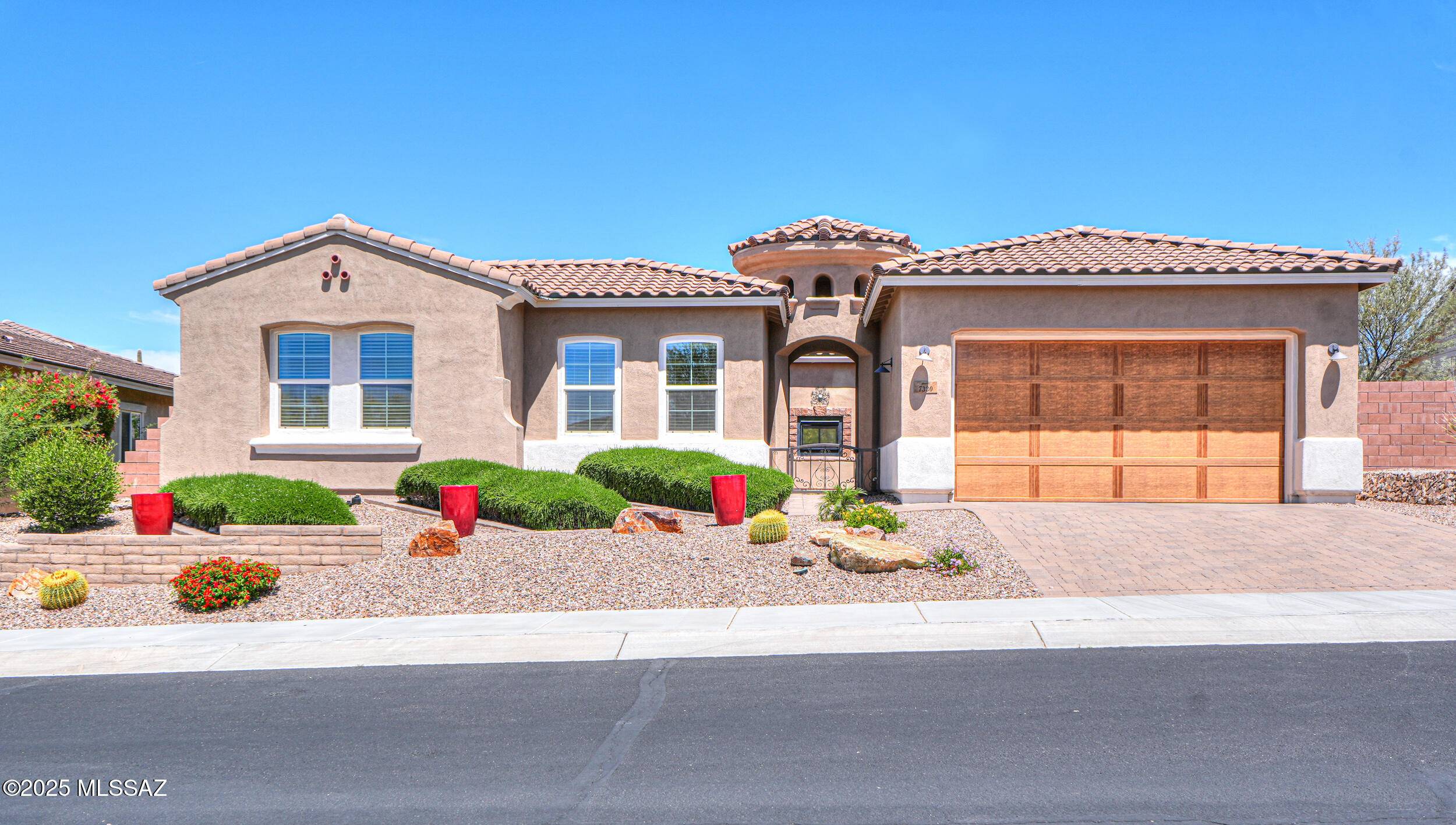 7330 W Cactus Flower Pass, Marana, AZ 85658