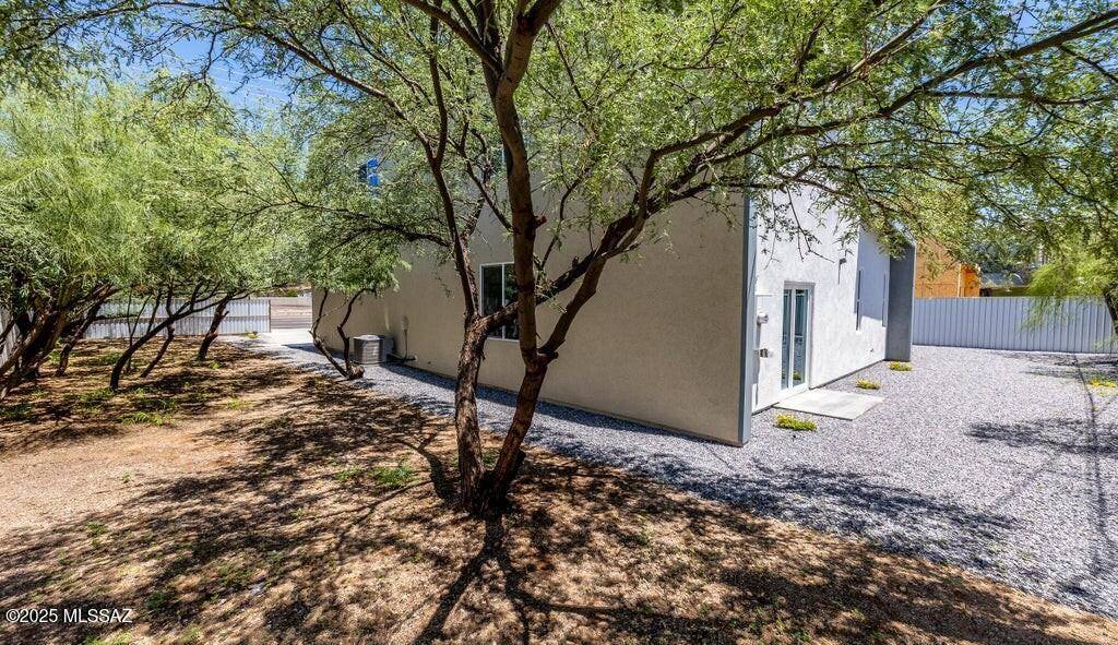 Tucson, AZ 85711,4270 E Broadway Boulevard