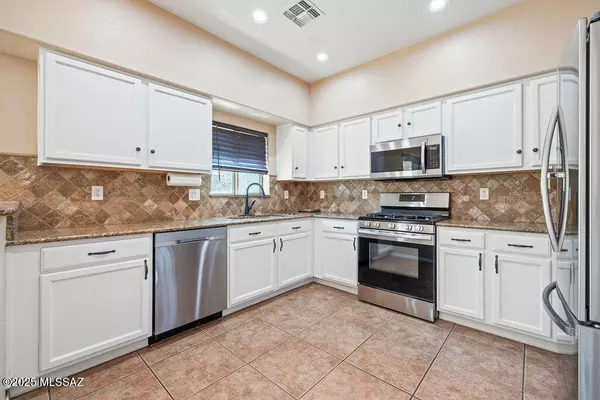 Sahuarita, AZ 85629,448 E Placita Nodo