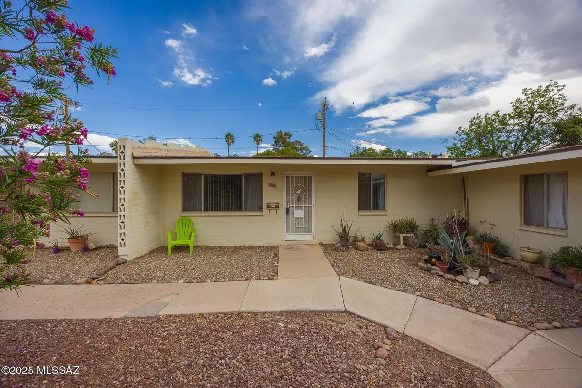 Tucson, AZ 85745,390 N Silverbell Road