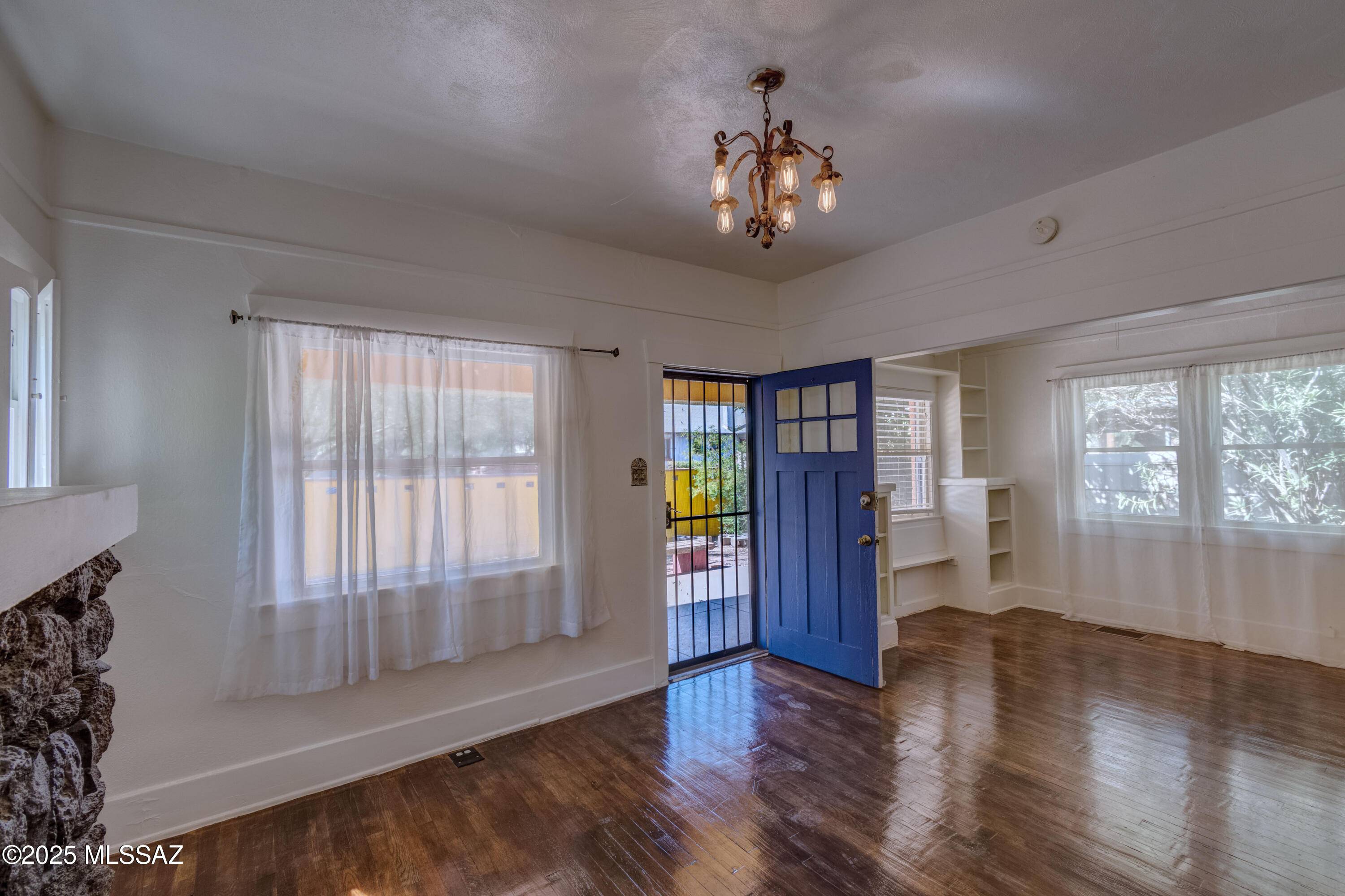 Tucson, AZ 85719,815 E Mabel Street