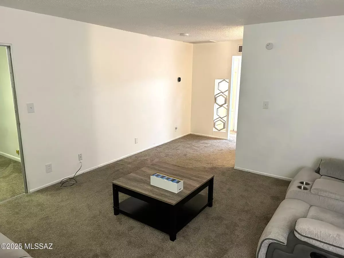 Tucson, AZ 85713,1470 S Palo Verde J211 Avenue