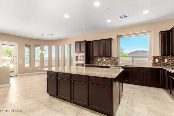 Tucson, AZ 85743,13340 W Tiger Aloe Place