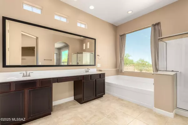 Tucson, AZ 85743,13340 W Tiger Aloe Place