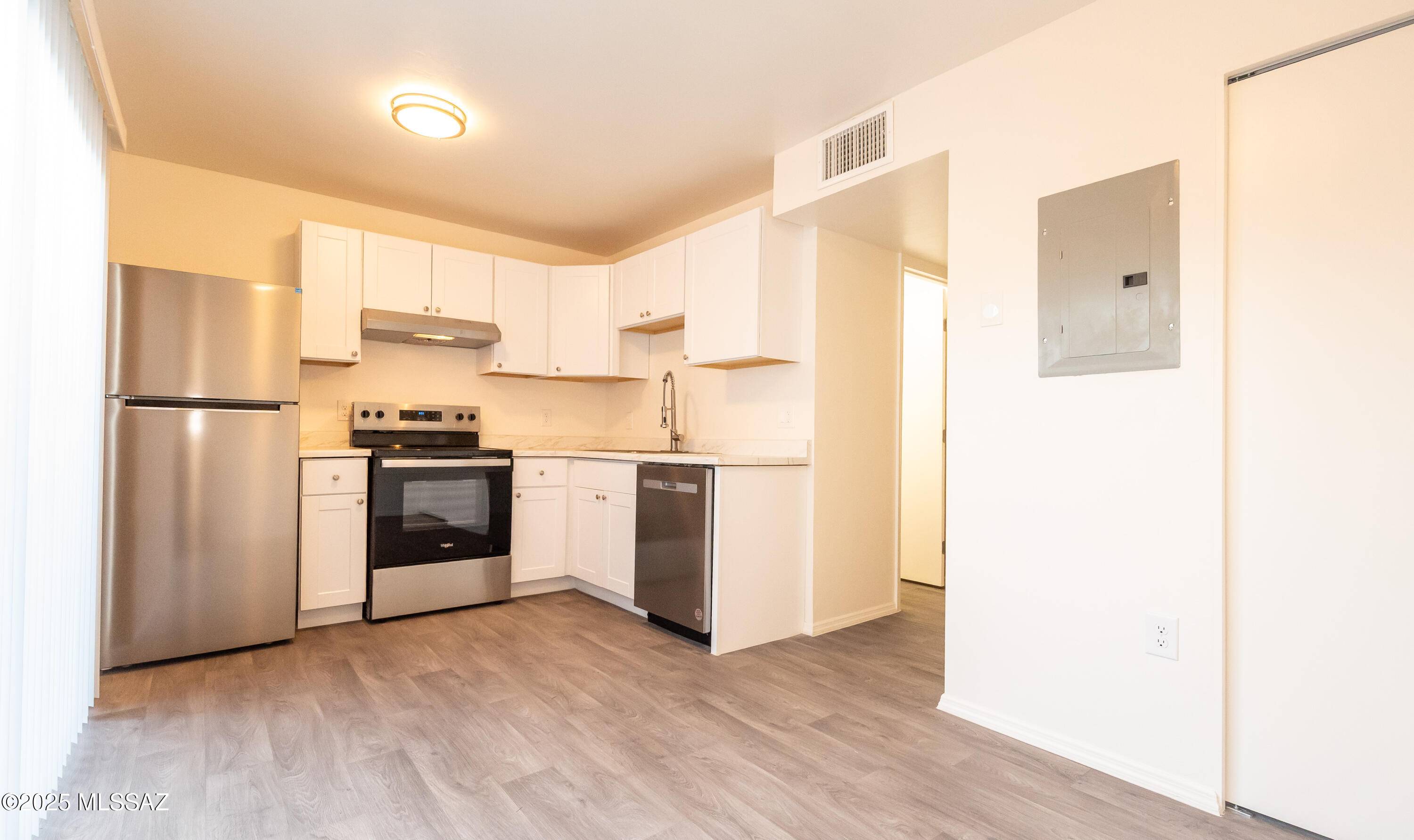 Tucson, AZ 85716,2950 N Alvernon Way #5106
