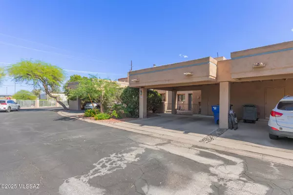 Tucson, AZ 85716,3050 E Thornhall Terrace