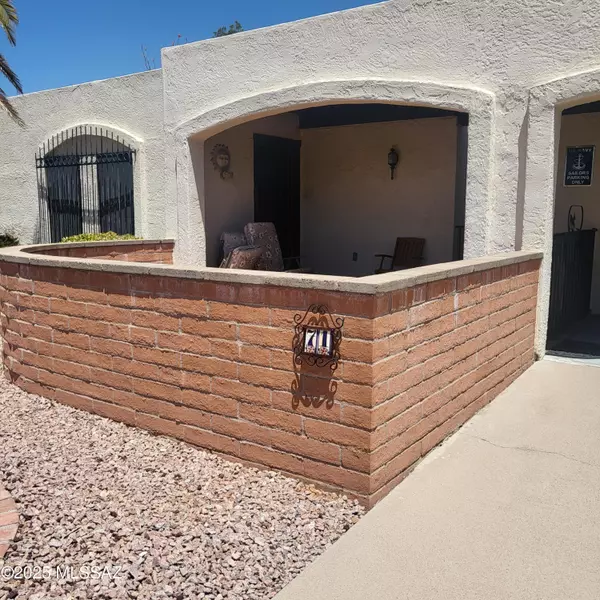 Green Valley, AZ 85614,71 E Santa Chalice Drive