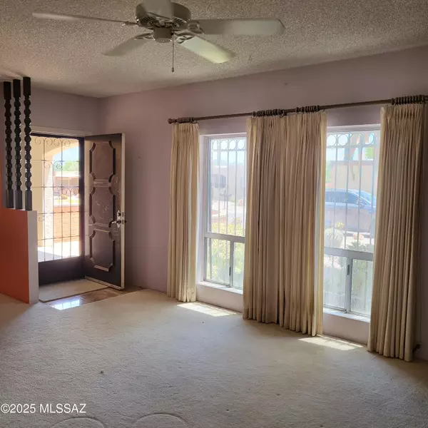 Green Valley, AZ 85614,71 E Santa Chalice Drive