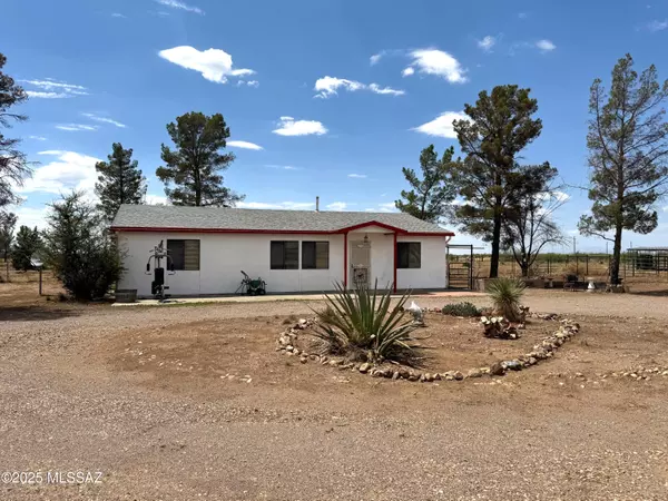 Pearce, AZ 85625,13384 S Cottonwood Road