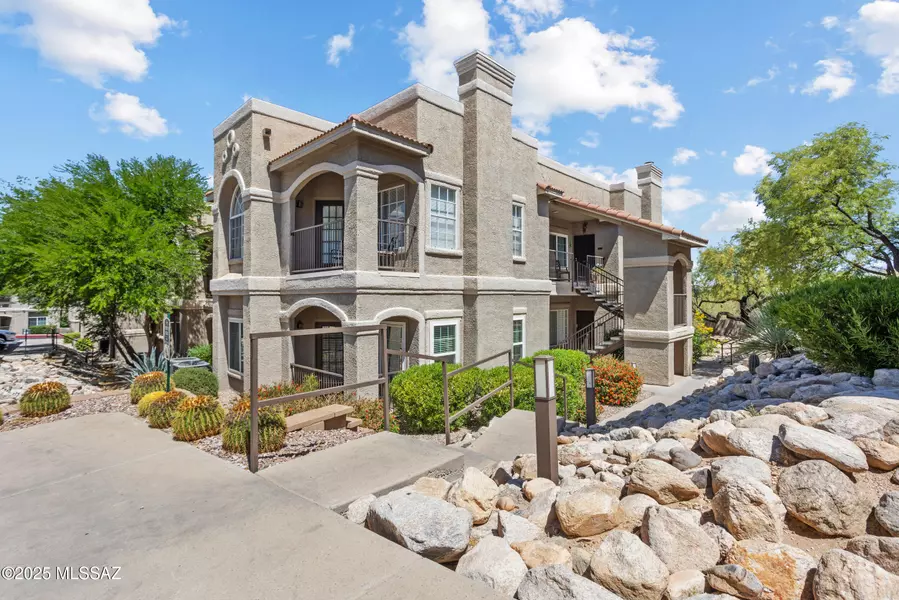 1500 E Pusch Wilderness Drive #UNIT 10105, Oro Valley, AZ 85737