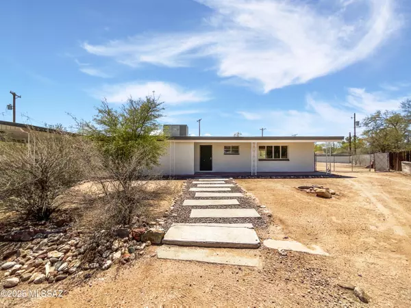 123 N Regency Place, Tucson, AZ 85711