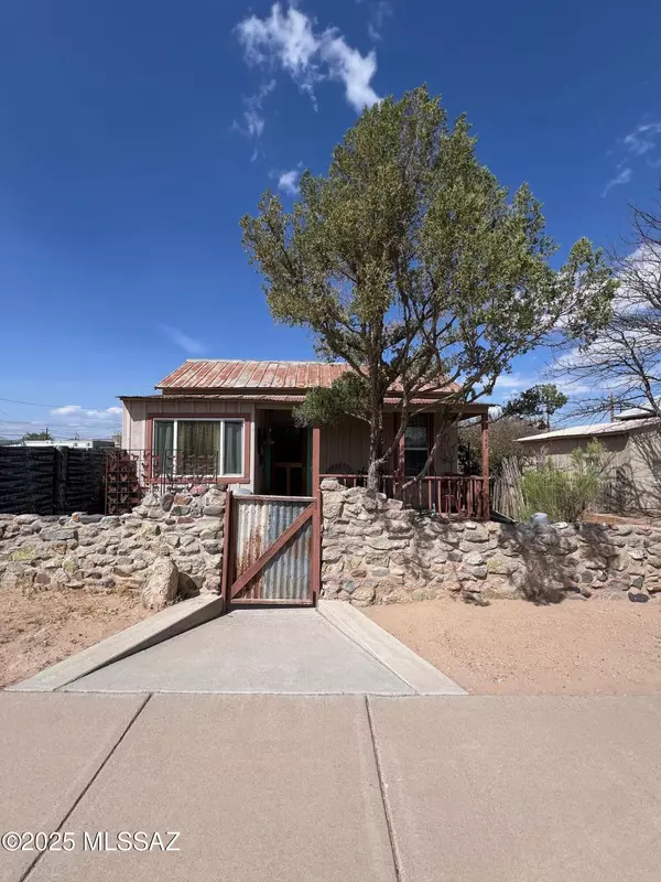 Benson, AZ 85602,351 E 5th Street