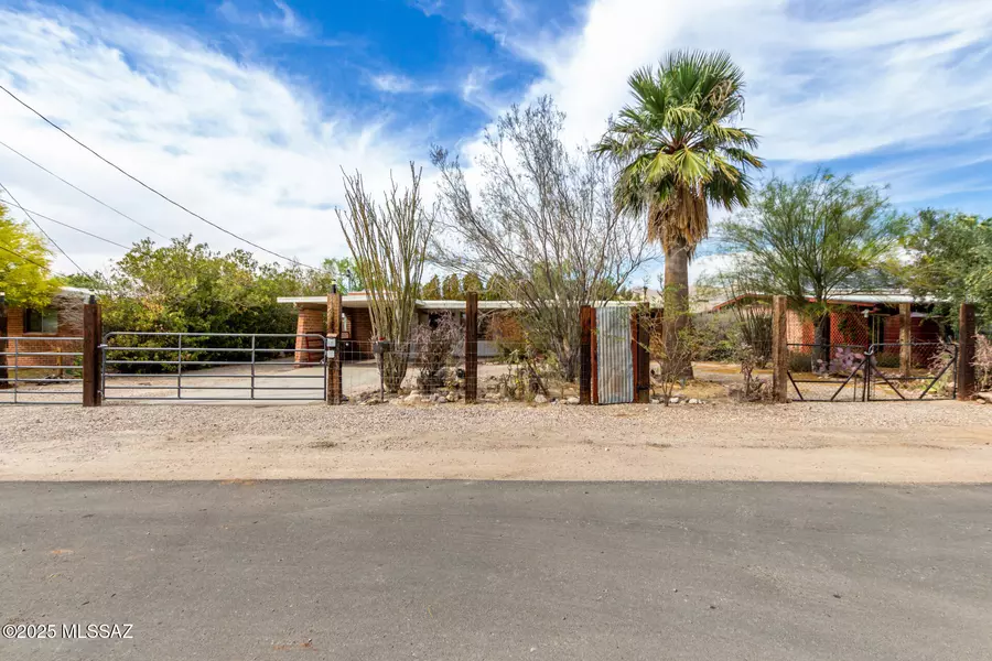 423 E Hadley Street, Tucson, AZ 85705