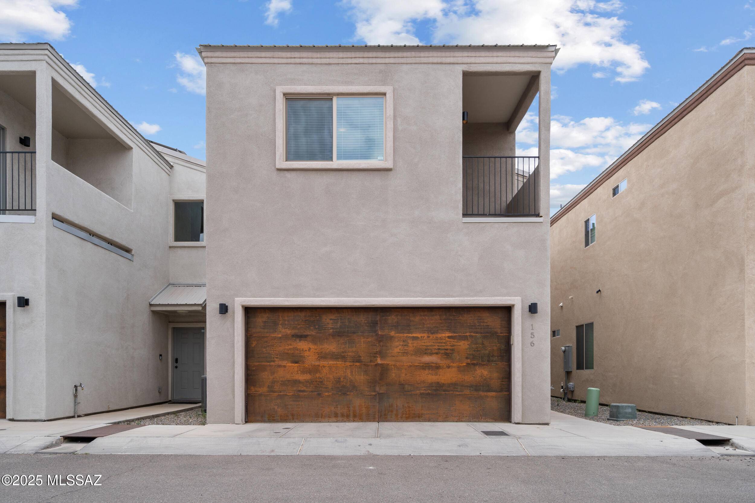 156 E Stone Court, Tucson, AZ 85705