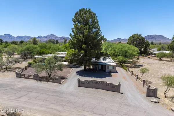 15 Calle Cielito, Tubac, AZ 85646