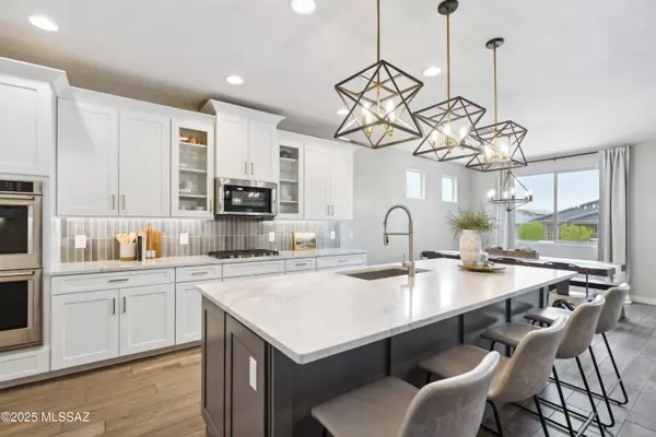 11479 N Desert Calico Loop, Tucson, AZ 85742