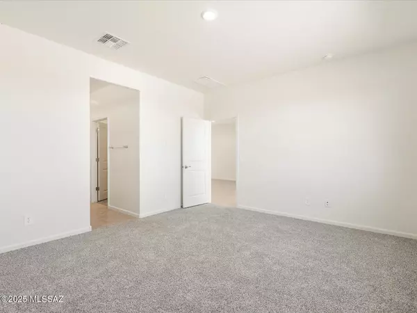 Marana, AZ 85743,9849 N Summerstone