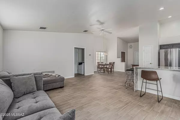 Oro Valley, AZ 85737,1070 W Possum Creek Lane