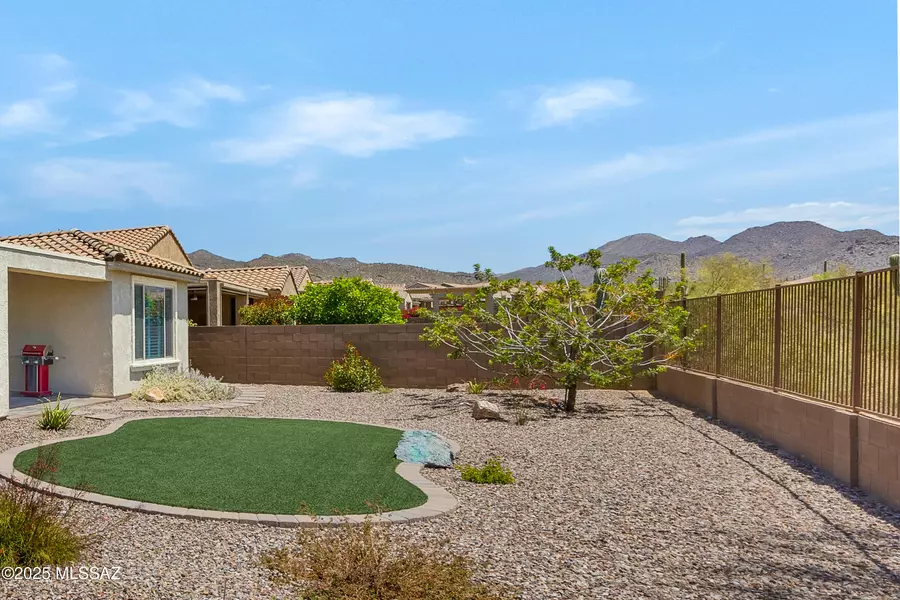 7039 W Kanab Creek Trail, Marana, AZ 85658
