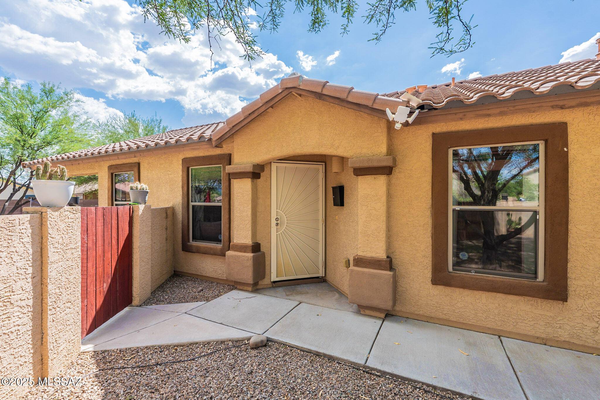 Sahuarita, AZ 85629,703 W Calle Coroza