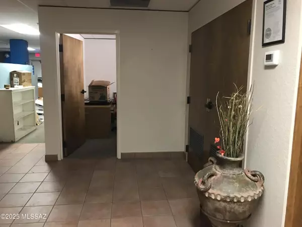 Tucson, AZ 85715,2500 N Pantano Road #130