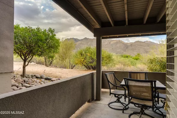 Tucson, AZ 85750,5855 N Kolb Road #1102