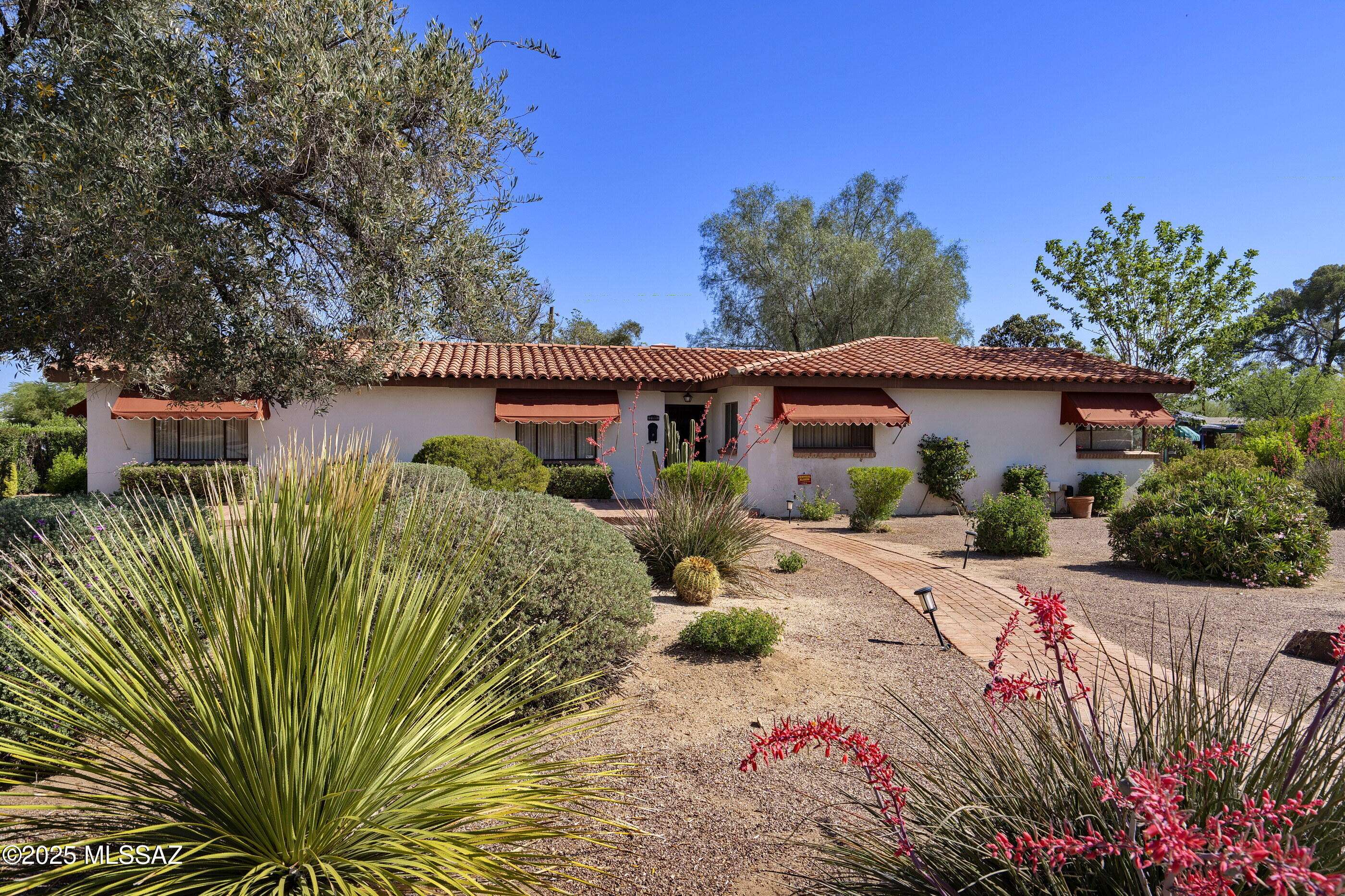 2001 E Conner Stravenue, Tucson, AZ 85719