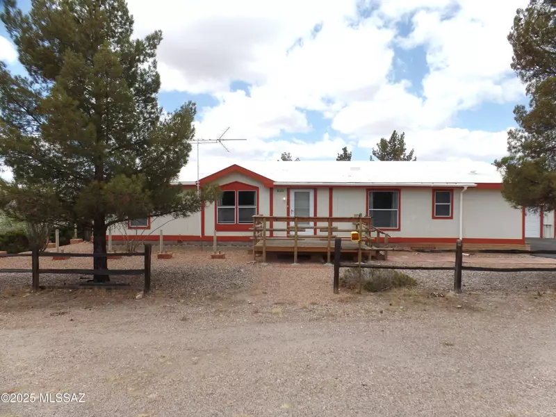 1920 E Cortez Drive, Tombstone, AZ 85638