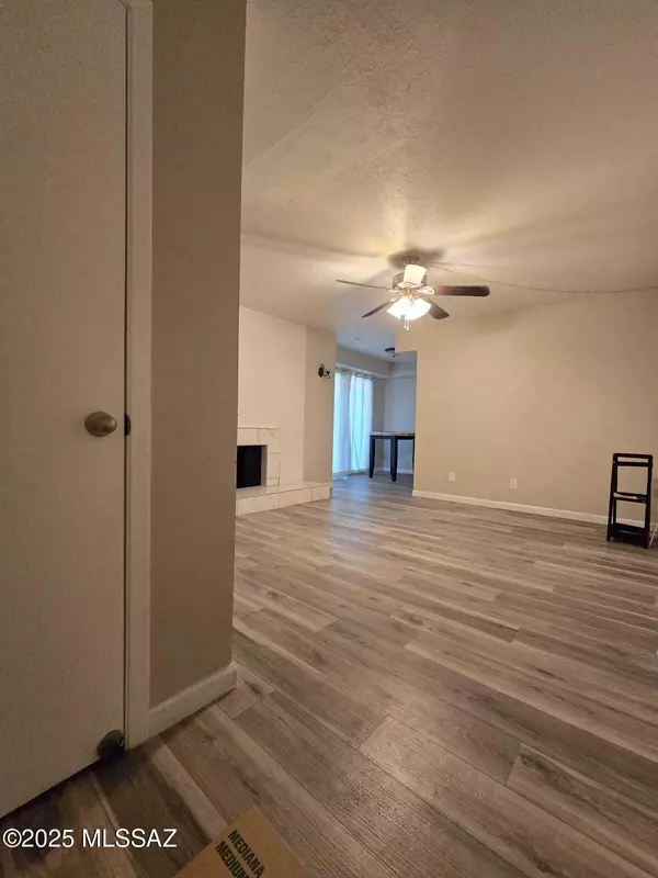 Tucson, AZ 85712,1620 N Wilmot Road #UNIT F227