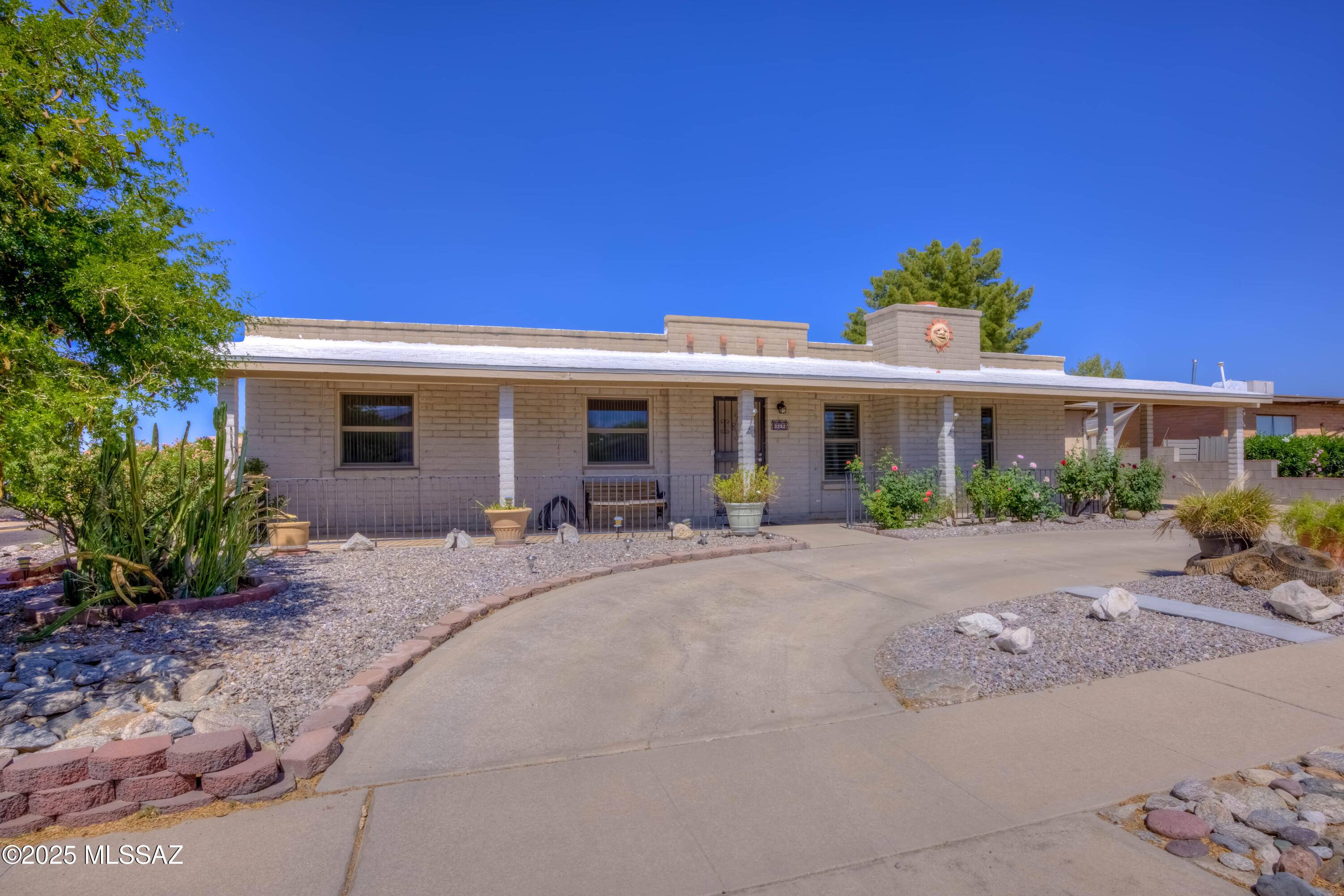 3252 S Bonanza Avenue, Tucson, AZ 85730